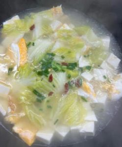 Cabbage and tofu soup