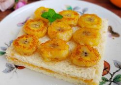 Peach Jam Banana Sandwich recipe