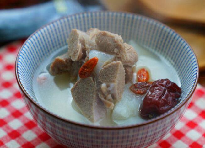 Radish and Red Date Pork Bone Soup