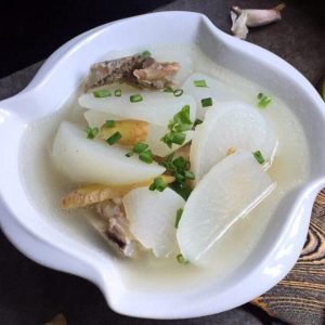 Radish bone soup